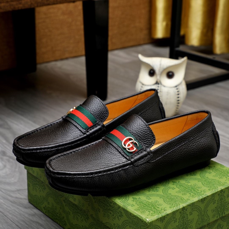 G*u*i leather shoes